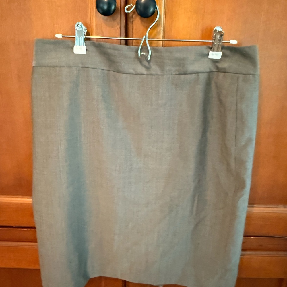 Ann Taylor Gray Pencil Skirt Knee-Length Work